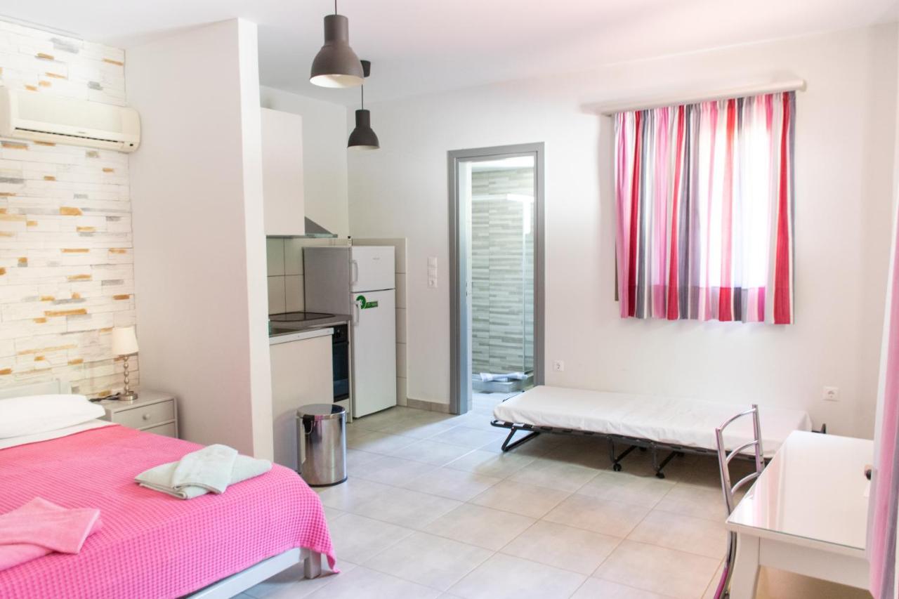 Holiday Rooms Οτζιάς Εξωτερικό φωτογραφία